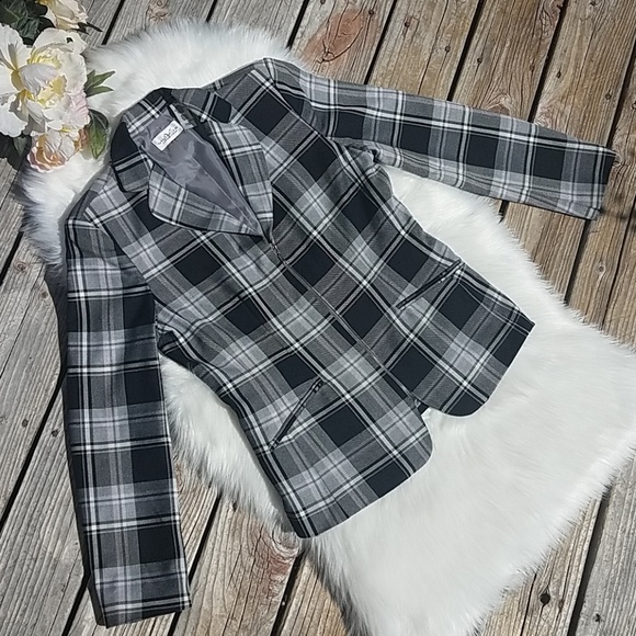 Liz Claiborne Jackets & Blazers - *NWOT! LIZ CLAIBORNE Plaid Check Jacket Blazer, 10